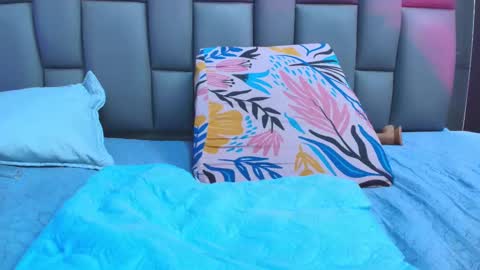 BELLA FLAME online show from 09-11-25, 09:04