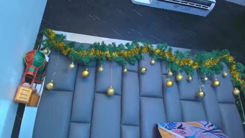 BELLA FLAME online show from 12-16-25, 07:08