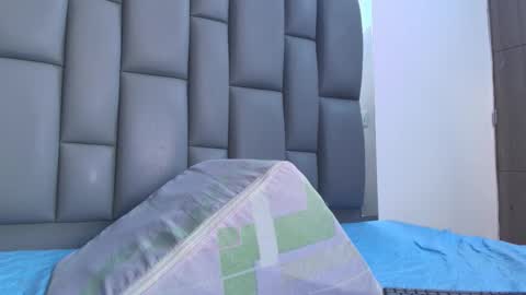 BELLA FLAME online show from 01-10-26, 07:04