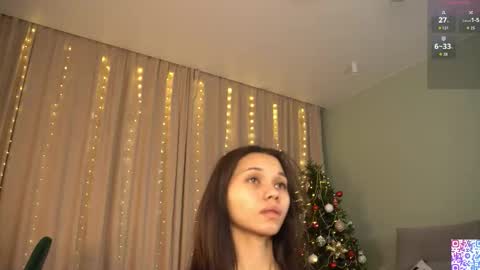 Snapshot of kissmesloww chatting on 12-19-25, 04:03 Snezhana online show from 12-19-25, 04:03