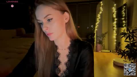 Emma online show from 11-08-25, 09:46