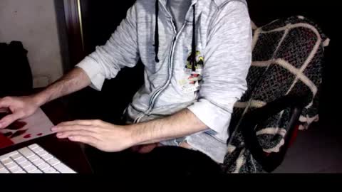 Snapshot of kissofbanned1983 chatting on 11-21-25, 10:19 kissofbanned1983 online show from 11-21-25, 10:19