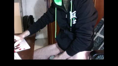 Snapshot of kissofbanned1983 chatting on 11-27-25, 05:37 kissofbanned1983 online show from 11-27-25, 05:37