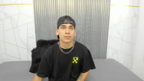 kitsune_44 online show from 04-02-26, 07:22