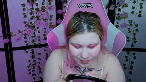 Snapshot of kitsune_little chatting on 05-14-26, 08:21 kitsune_little online show from 05-14-26, 08:21