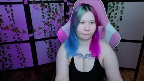 Snapshot of kitsune_little chatting on 05-17-26, 10:06 kitsune_little online show from 05-17-26, 10:06