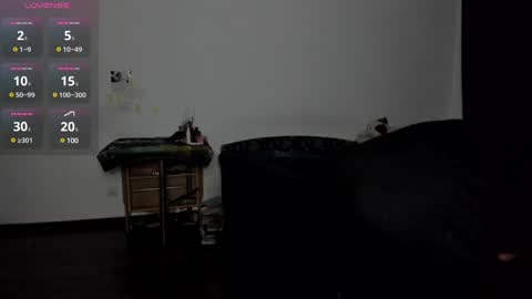 Snapshot of kitsunemoon chatting on 12-08-24, 08:36 Kitsune online show from 12-08-24, 08:36