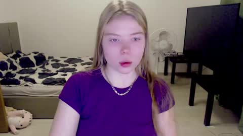 Jennyblonde and Emmabrunette online show from 12-17-24, 04:23