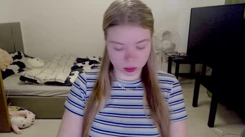 Jennyblonde and Emmabrunette online show from 12-25-24, 11:43