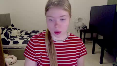 Jennyblonde and Emmabrunette online show from 01-11-25, 03:09