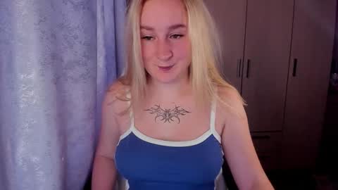 Snapshot of kitten_sun chatting on 12-18-25, 03:12 kitten_sun online show from 12-18-25, 03:12