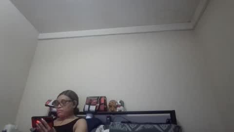 Snapshot of kittendiva42 chatting on 05-02-26, 01:43 kittendiva42 online show from 05-02-26, 01:43