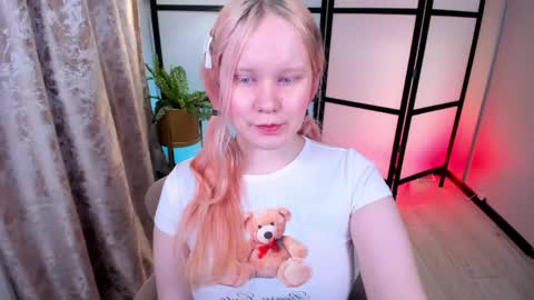 Snapshot of kittenxoann chatting on 04-18-26, 05:39 kittenxoann online show from 04-18-26, 05:39