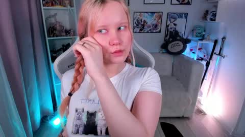 Snapshot of kittenxoann chatting on 04-25-26, 05:43 kittenxoann online show from 04-25-26, 05:43