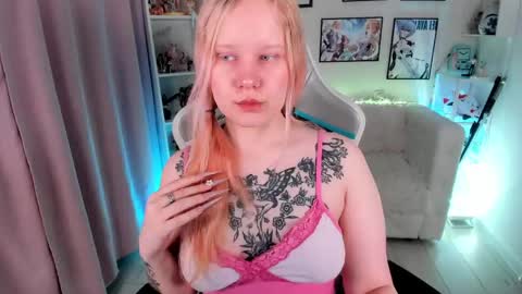 Snapshot of kittenxoann chatting on 04-29-26, 05:52 kittenxoann online show from 04-29-26, 05:52