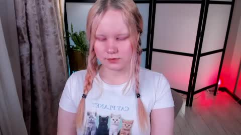 Snapshot of kittenxoann chatting on 04-30-26, 05:52 kittenxoann online show from 04-30-26, 05:52