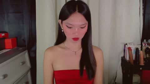Snapshot of kitteylovesyou chatting on 05-02-26, 08:47 KITTY online show from 05-02-26, 08:47
