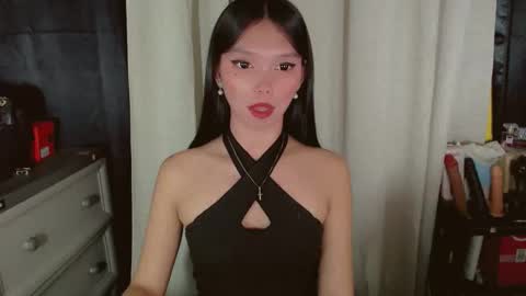 Snapshot of kitteylovesyou chatting on 05-17-26, 11:39 KITTY online show from 05-17-26, 11:39