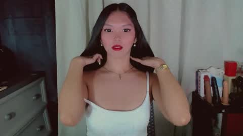 Snapshot of kitteylovesyou chatting on 06-02-26, 08:55 KITTY online show from 06-02-26, 08:55