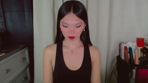 Snapshot of kitteylovesyou chatting on 06-04-26, 09:10 KITTY online show from 06-04-26, 09:10