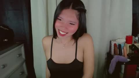 Snapshot of kitteylovesyou chatting on 06-10-26, 09:46 KITTY online show from 06-10-26, 09:46