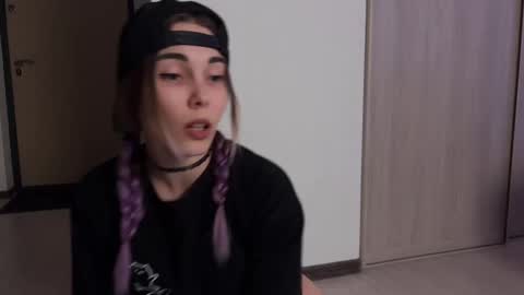 Veronica online show from 02-12-25, 05:16