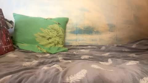 Kittie Creme online show from 04-25-26, 02:25