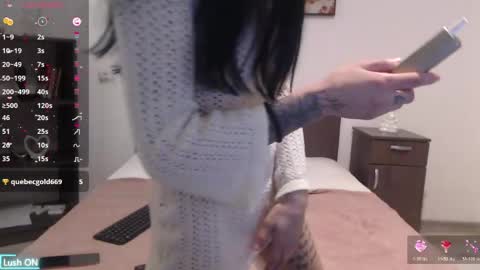 Snapshot of kittiexmoon chatting on 04-10-26, 01:55 Kittie online show from 04-10-26, 01:55