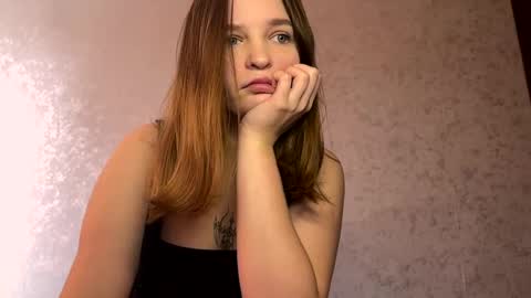 Snapshot of kitty_4you chatting on 03-01-25, 08:23 kitty_4you online show from 03-01-25, 08:23