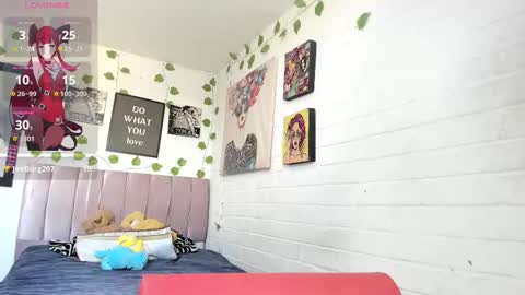  KITTY online show from 03-26-26, 09:09