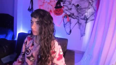 kitty__chs online show from 11-19-25, 10:59