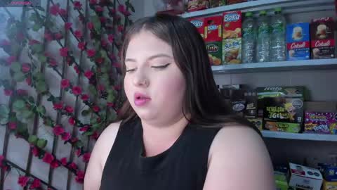 Snapshot of kitty__pinnk chatting on 05-13-26, 07:55 KAROL online show from 05-13-26, 07:55