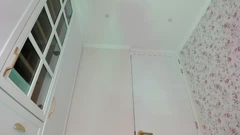 sophie online show from 04-16-26, 05:03