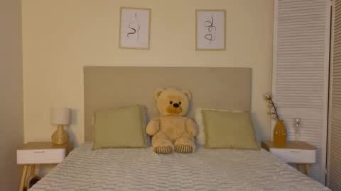 kitty_ange1l online show from 10-22-25, 05:19