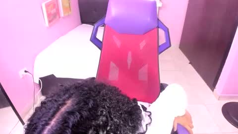 Snapshot of kitty_doll_squirt chatting on 09-11-25, 11:54 kitty_doll_squirt online show from 09-11-25, 11:54