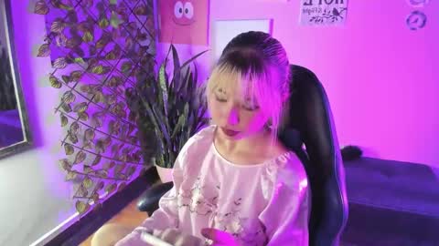 kitty_gang_ online show from 11-22-25, 03:38