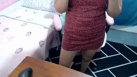 Snapshot of kitty_kity chatting on 03-09-25, 08:40 Kate online show from 03-09-25, 08:40