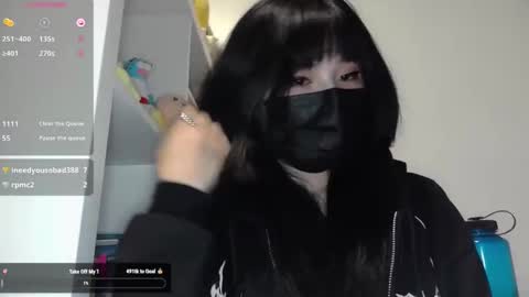 Kitty online show from 09-11-25, 02:33