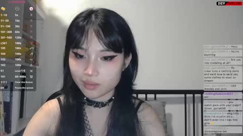 Kitty online show from 10-05-25, 02:43