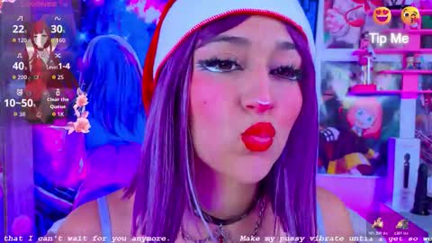 Snapshot of kitty_niki chatting on 12-17-25, 05:41 Nicol Gomez online show from 12-17-25, 05:41