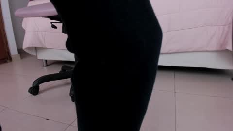 Kitty online show from 12-27-24, 07:35