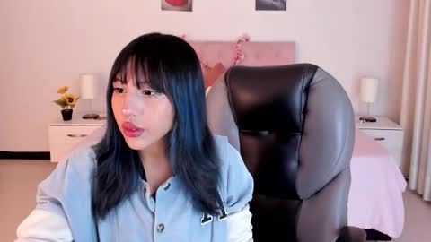 Kitty online show from 03-05-25, 05:07