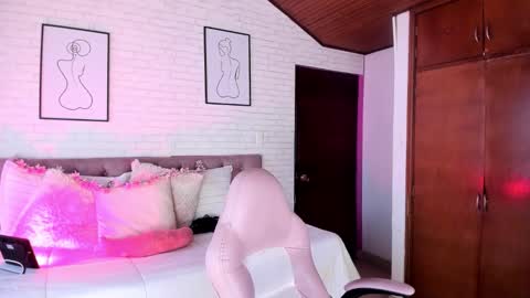 Kitty online show from 01-11-26, 07:30