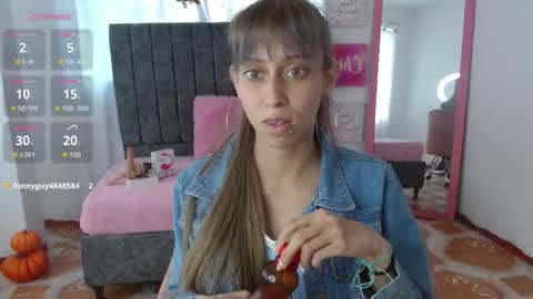 Snapshot of kitty_seducction chatting on 10-25-25, 08:47 Aleja online show from 10-25-25, 08:47