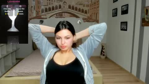 Kate online show from 11-28-25, 12:41