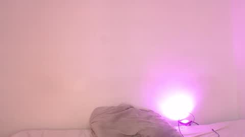 Snapshot of kitty_spank19 chatting on 11-03-25, 11:04 nina martinez online show from 11-03-25, 11:04