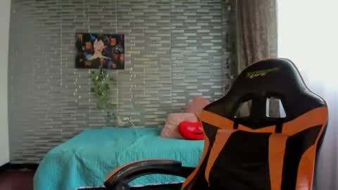 violet online show from 02-09-26, 04:22