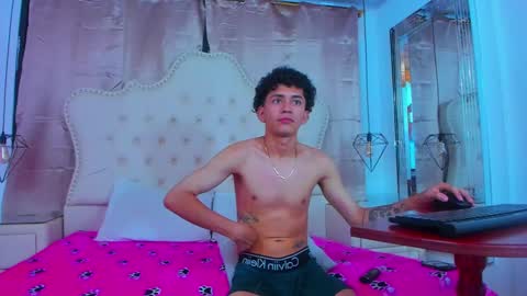 Snapshot of kittyandjackk chatting on 10-11-25, 02:33 KittyANDjackk online show from 10-11-25, 02:33