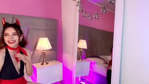 Kitty online show from 10-08-25, 01:31