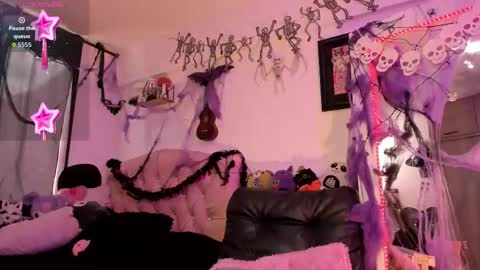 Kitty Goth  online show from 10-24-25, 05:09